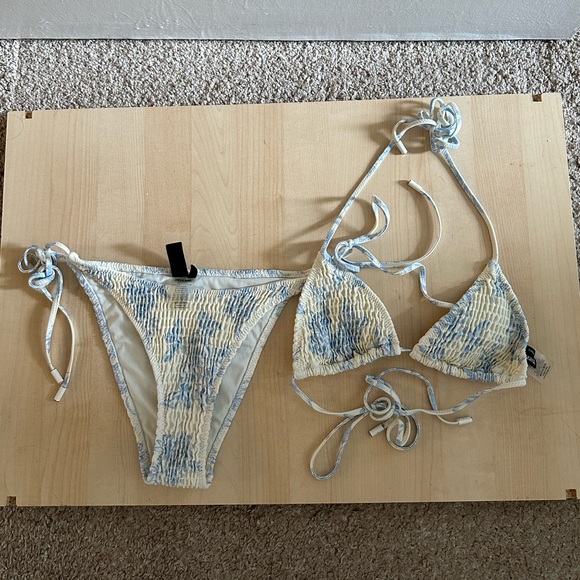 triangl swimwear Other - TRIANGL White/Light Blue Floral Vinca Indigo Smocked 2-Piece Bikini size S AS-IS